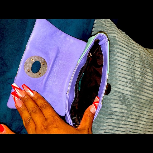 Color block Clutch - Picture 3 of 3
